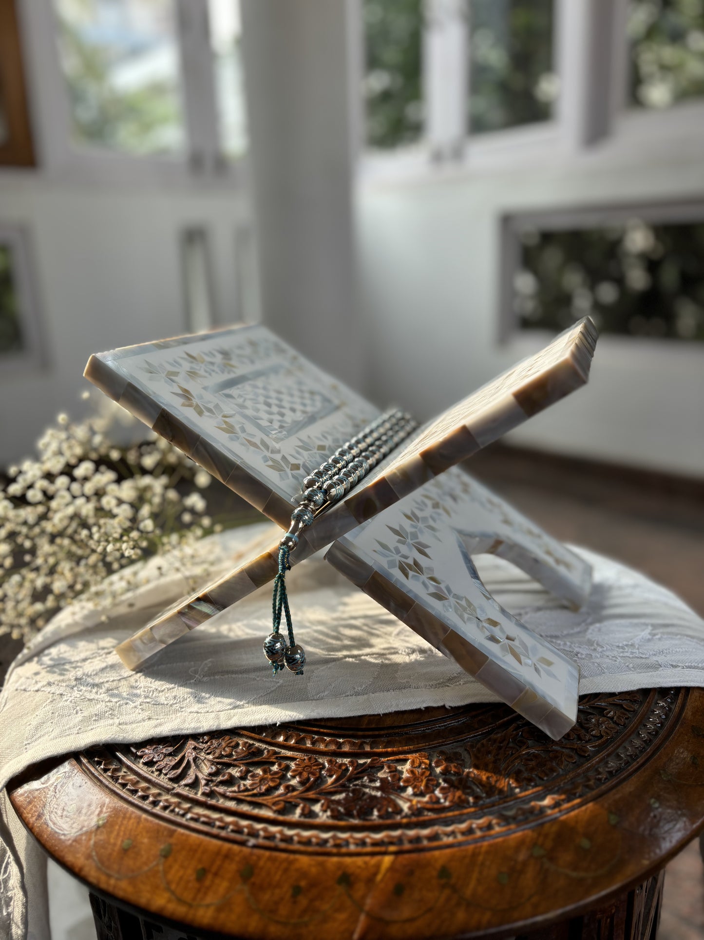 Pearl of Serenity Quran Stand