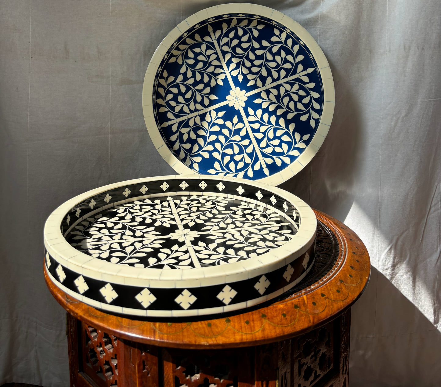 Elysian Inlay Tray- Round